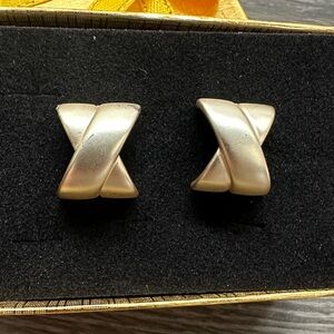 Matte Gold X Earrings